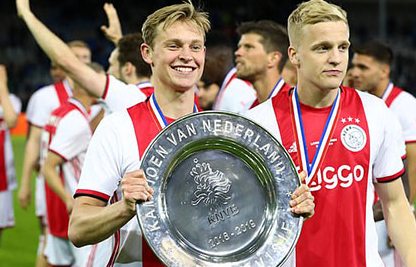 Ajax thắng De Graafschap, lên ngôi vô địch giải bóng đá Hà Lan