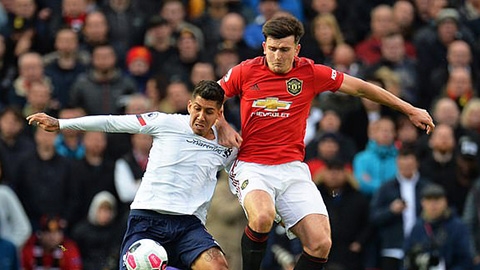 Huyền thoại của Tottenham chê bai Maguire không ngớt